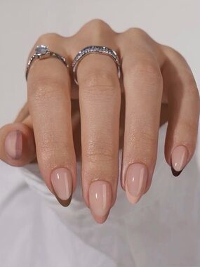 BTArtbox Brown French Tip Nude Almond Nail Set -